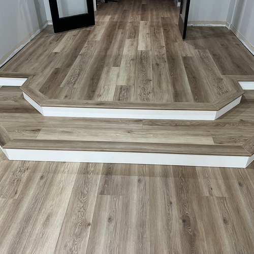 Queeley Project - Laminate
