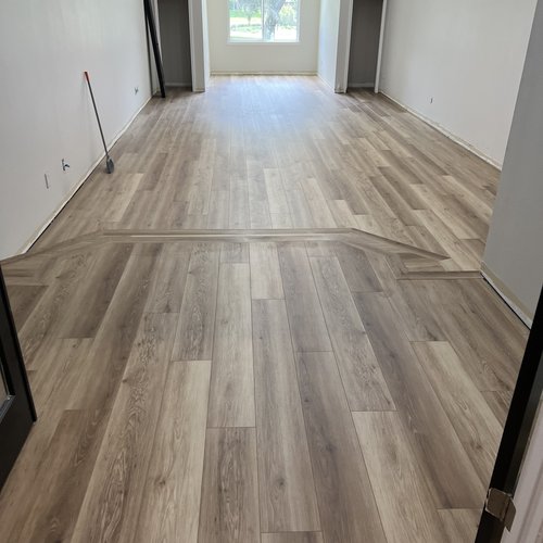 Queeley Project - Laminate