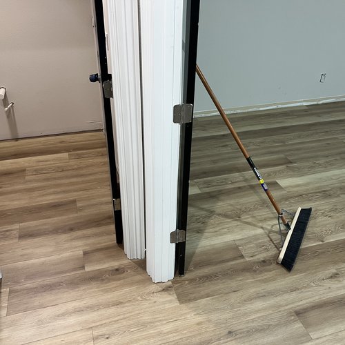 Queeley Project - Laminate