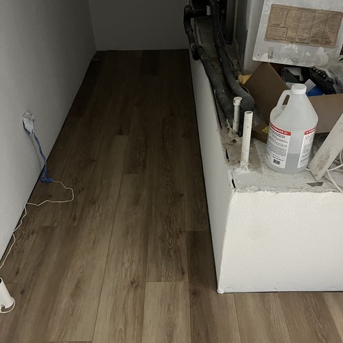 Queeley Project - Laminate