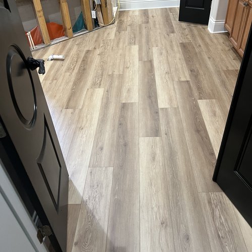 Queeley Project - Laminate