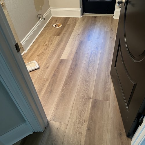 Queeley Project - Laminate
