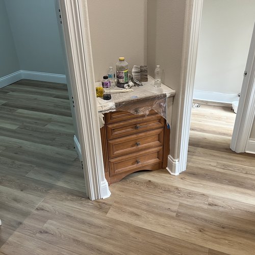 Queeley Project - Laminate